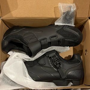 Amazon Kescoo Black Spin Shoes with SPD clips, NWT